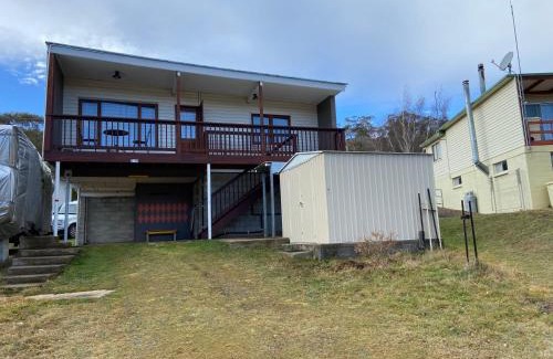 Anglers Reach House | Pet-Friendly Little Robin Escape: Rated 10/10 by Guests