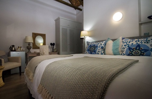 Jongensfontein Bed & Breakfast | Top-Rated Little Rock Guest House with Kitchen & Breakfast
