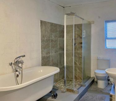 Somerset East Villa | Little Rock Inn