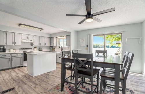 Grant Cottage | Little Sand Cottage 3-bedroom cottage with AC, WiFi in serene Grant