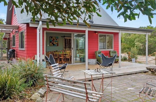 Clifton Beach House | Discover Little Secret - Beachside Sanctuary with Ocean Views