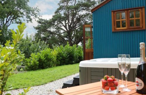 Umberleigh House | Discover Little Silver Pheasant: Rated 10/10 by Guests