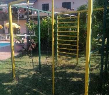 Quartiere Cervese Nord Apartment | Discover Little Star Pioppa: Oceanfront Bliss Awaits!