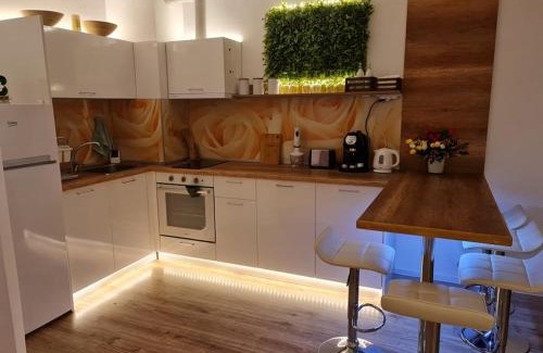 Pomorie Apartment | Treasured Family Escape by the Sea - Guest Rated 9.4/10