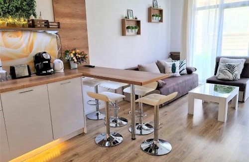 Pomorie Apartment | Treasured Family Escape by the Sea - Guest Rated 9.4/10