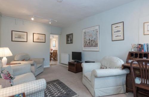 Nether Wallop House | Pet-Friendly Little Trout: 4-Star Hotel with Top Reviews