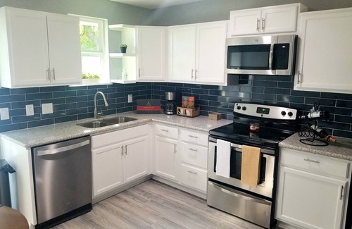 OST - South Union House | Exceptional Stay at Little White Lighthouse near Midtown