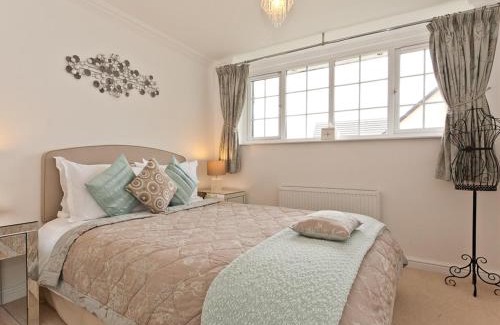 Distington House | Discover Littlebeck Warren: 4-Star Getaway with Dining