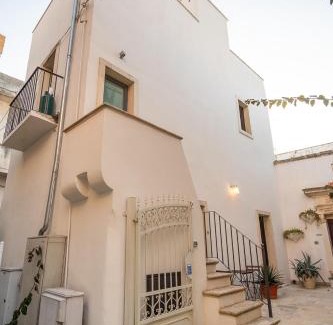 Galatone House | Guest Rated 10/10 at Little Bouganville House - Family Friendly