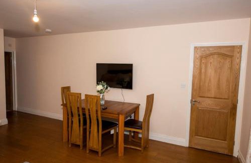 Northwood Apartment | Discover Family-Friendly Comfort at Littlefold Hotel