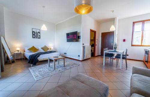 Mazzo Apartment | Pet-Friendly SuiteRho with Free Parking & Top Reviews