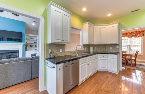 Littleton House | Idyllic Littleton Retreat with Lake Gaston Access & Spa