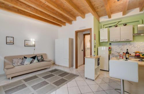 Gavardo Apartment | Discover Liu House - Family and Pet-Friendly Retreat
