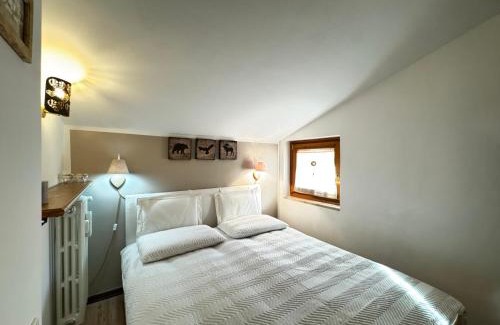 Borgata Sestriere Apartment | Family-Friendly Escapes at Liuby Home with Great Amenities