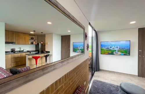 Cali Apartment | LIV-602 Gorgeous cozy apt 2 balconies great views