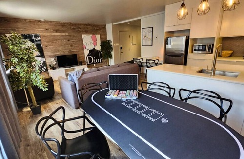Plateau Mont Royal Apartment | Modern Urban Retreat: 2BR Downtown Montreal Escape