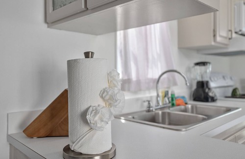 Port Isabel Cottage | Experience LIV Resort: Pet-Friendly Oceanfront Bliss
