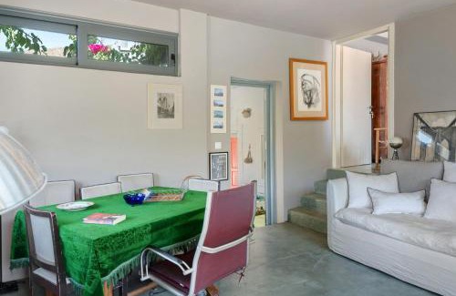 Aegiali House | Experience Family-Friendly Comfort at Livadi House Amorgos
