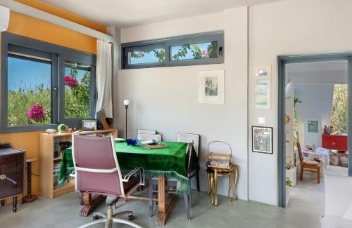 Aegiali House | Experience Family-Friendly Comfort at Livadi House Amorgos