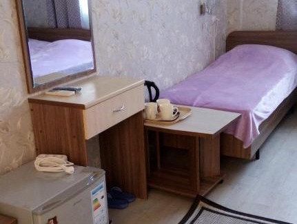 Anapa House | Outstanding Livadiya Guest House: Pet Friendly & Kitchen Access