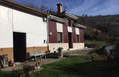 Salas Municipality House | Experience Asturias in a Cozy Village House with Ocean Views