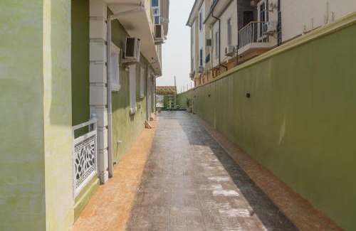 Ikotun Apartment | Waterfront 2-Bed Apt: Fast Wi-Fi, Pool & Pet Friendly