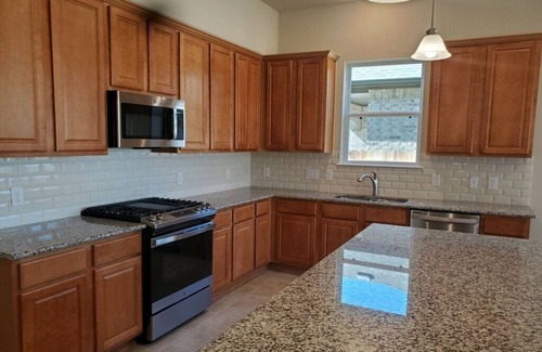 El Lago House | Experience Gulf Coast Living with Oceanfront Amenities