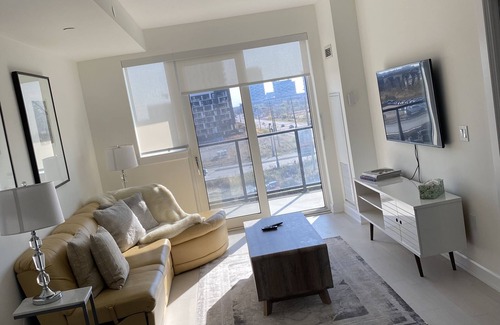 Oakville Condo | Experience Luxury with Spa and Hot Tub Amenities