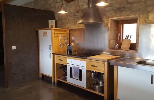 Olvan House | Discover a Beautiful Rural Apartment with Pool & Spa