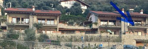 Magugnago Apartment | Experience Lake Garda: Your Deluxe Getaway Awaits