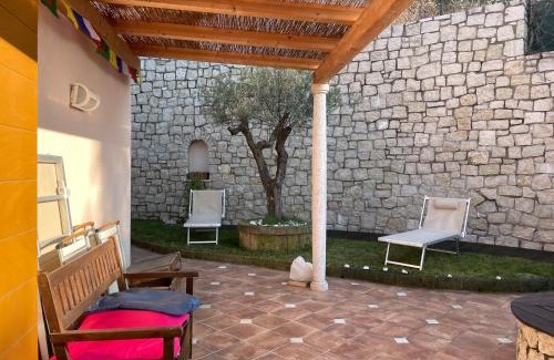 Magugnago Apartment | Experience Lake Garda: Your Deluxe Getaway Awaits
