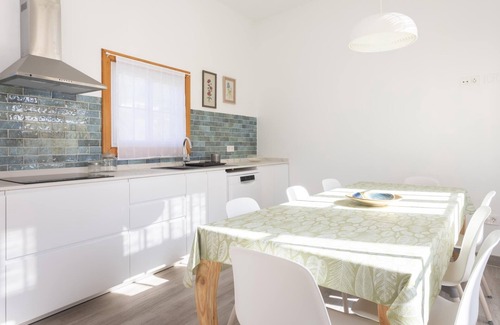 Historical Center Villa | Explore Live La Laguna Center with Spa and Breakfast Options