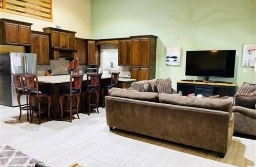 Port Mansfield Condo | Experience Comfort at Mildred's Manor: 4 Bdrm Retreat