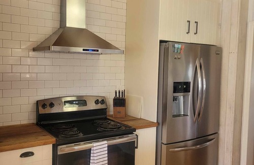 Moses Lake House | Experience the Serenity of Lakefront Moses Lake Getaway