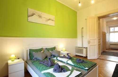 Csarnok negyed Apartment | Experience Local Living in a Historic House Retreat