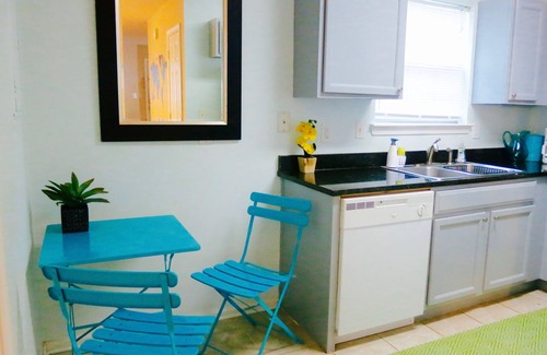 Edgewood House | Experience Local Living in a 3-Bedroom Home near Downtown