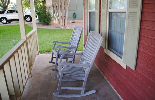 Gruene House | Experience Gruene Living: Walk to Historic Attractions