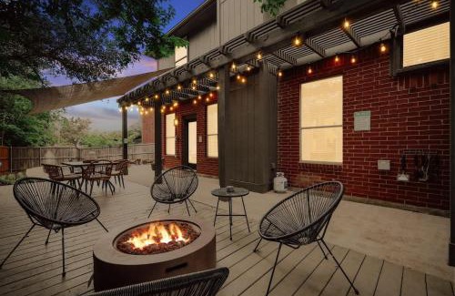 Highland Village House | Experience Royalty at Highland Village 6BR Mansion