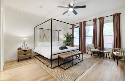 Highland Village House | Experience Royalty at Highland Village 6BR Mansion