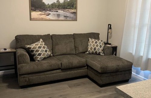 Reidsville Apartment | Child-Friendly "Live Oak" Cottage in Reidsville, Georgia