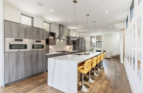 Telegraph Hill Apartment | Unforgettable Views and Prime Location for Your Getaway