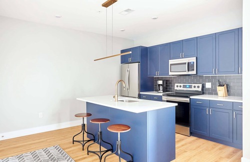 Olde Kensington Apartment | Live the Vibe: Modern 1BR in Fishtown
