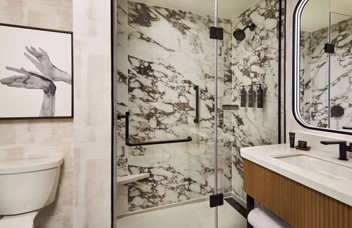Central Oklahoma City Hotel | Vibrant Hotel On Oak, Oklahoma City: Pool & Dining Awaits