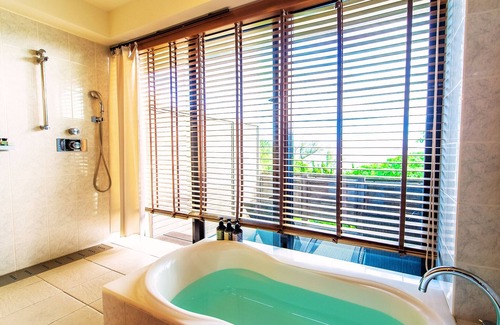 Ginoza Resort | Discover LiVEMAX AMMS CanNa Resort Villa: Family-Friendly Retreat