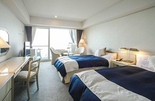 Tatsuno Hotel | Relax at LiVEMAX RESORT Setouchi Sea Front with Spa & Pool