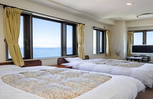 Chinishibetsu Hotel | Relax at Livemax Resort Shiretoko Seafront with Spa Access