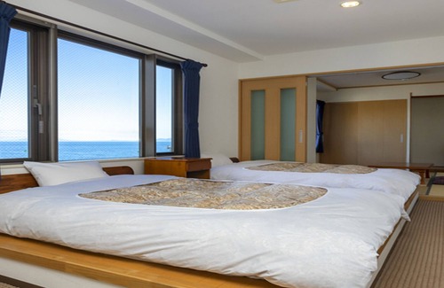 Chinishibetsu Hotel | Relax at Livemax Resort Shiretoko Seafront with Spa Access