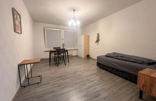 Marxloh Apartment | Discover Serviceroom24: Modern Apartment in Duisburg