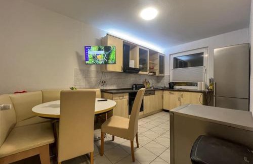 Marxloh Apartment | Discover Serviceroom24: Modern Apartment in Duisburg