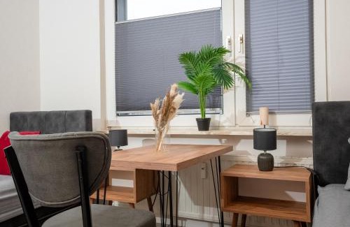 Marxloh Apartment | Discover Serviceroom24 in Duisburg: 4-Star Comfort & Amenities